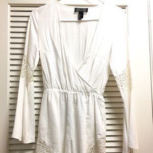 H&M White/Lace Spring Summer long sleeve romper